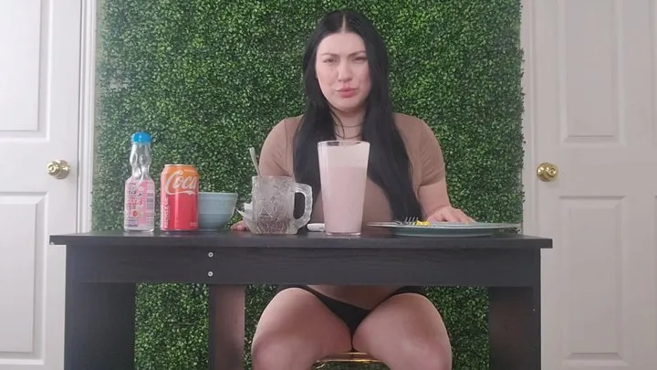 Kinkydomkitty - GFE Mukbang Farting And Burping