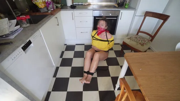 Blueeyedbondage - Taylor - My Husband Will Be Home Soon WMV