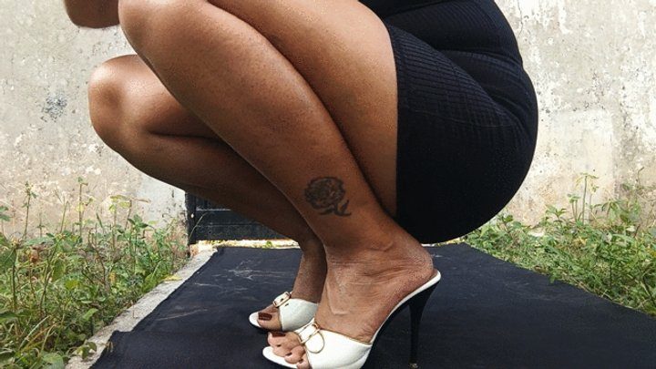 Goddess Foot Fetish - My beautiful feet and pronounced arches in white high heels (3)