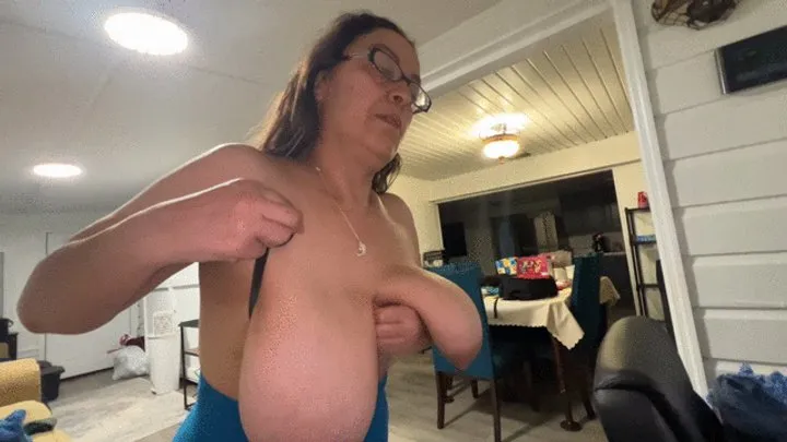 Veevee Vixen - Huge tits black tape grid Cam 1