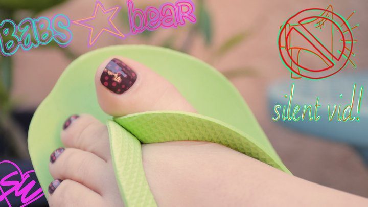 Smutworks - Another foot video!: A quick sit in garden after a pedicure