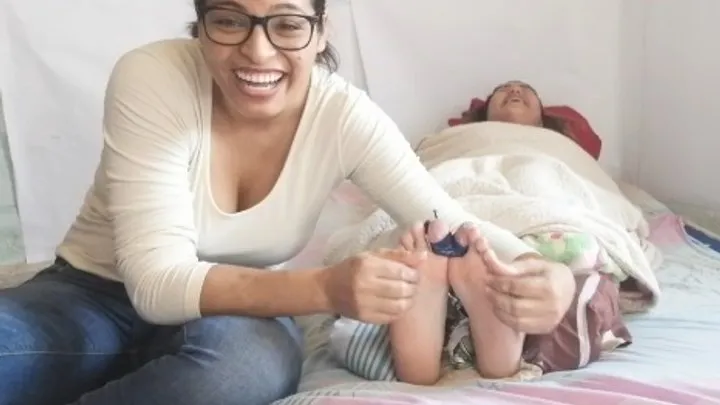 Tickling Touch - Ceci Sparks Laughter by Tickling Dimari's Feet