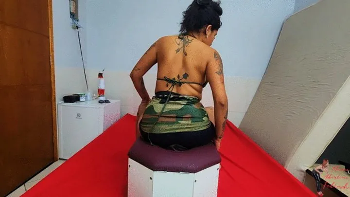 Manuela Albertine Fetish - Farting in box, part 2, by Anita Perversa and Slave, (cam by Manu) FULL HD