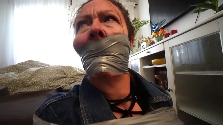 Blueeyedbondage - Taylor - Boss Order MP4