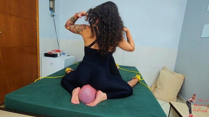 Evil Brazilian Girls - Double Face sitting, part 2, by Qween, Mibby and Slave, (cam by Manu) FULL HD