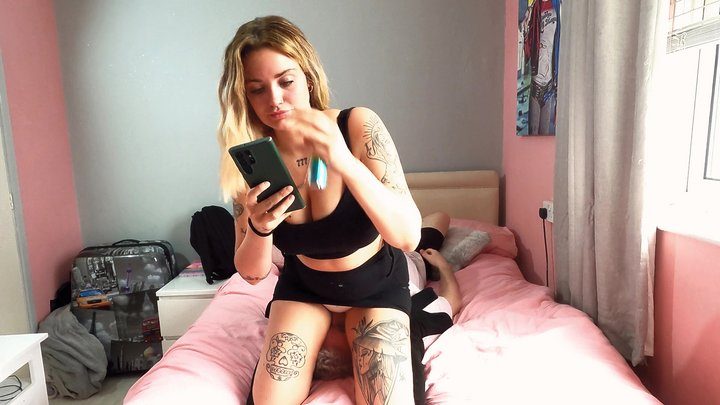 Amy Squirrel - Big Jugs Jennifer Sitting On Her Slaves Face