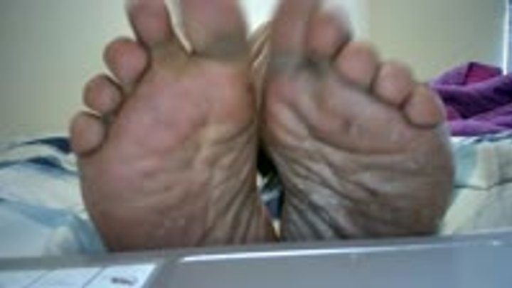 Fatbodyuglyfeet - Nicole complains about feet