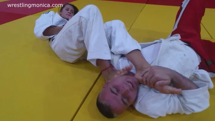 Gi-feet Vixens - Iza Gi Feet Domination