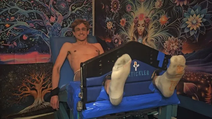 Roxtickler - Rox Tickle Chair : Colin Bryant