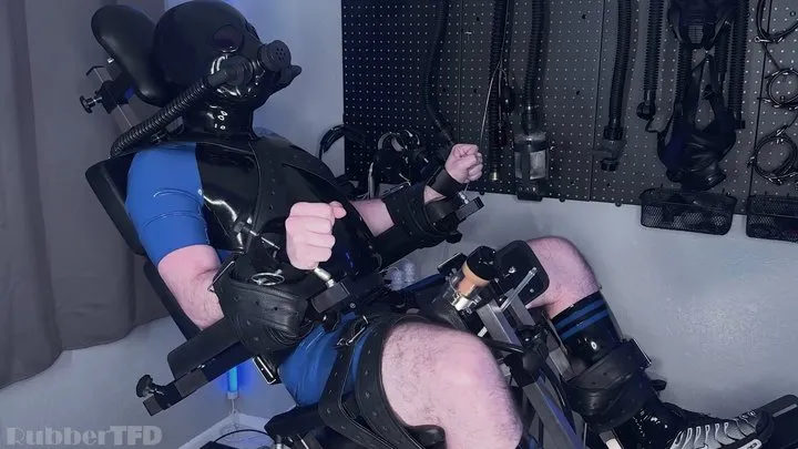 Rubbertfd - THE DROID LAB RETURN [PHASE 1 & 2 - MILKING] [Gay Leather, Latex, Fetish]