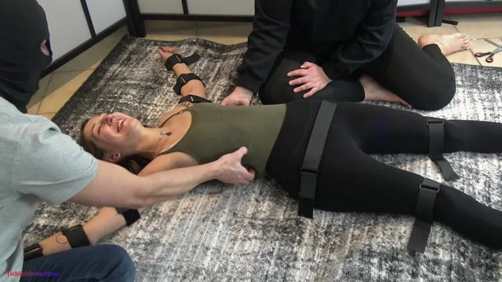 Ticklishintentions - Ming Hill - Tickled on the Carpet (UHD)