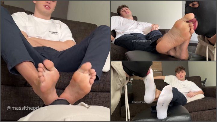 Massitheprince - Slave worships my white socks and my big feet