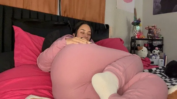 Alleykitten - Relax with me and enjoy my farts