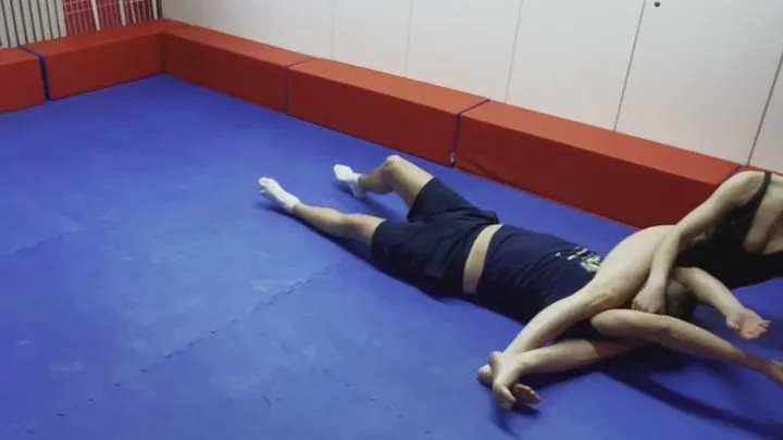 Petrafied Fight Club - Princess Petra vs First Timer Hoka Mixed Wrestling