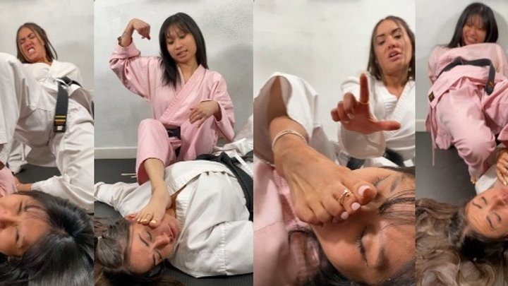 Foot Mode Girl Fights - Foot Chokers 1