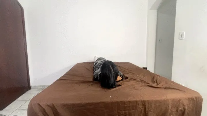 Goddess Scarlet White - EBONY GODDESS EXPLODING STINKY FARTS PART 1 BY IZA CANDY AND PIETRA CAM BY DANI