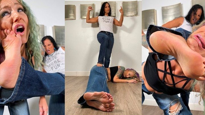 Foot Mode Pic Clips - Foot FIght: Mature vs Young