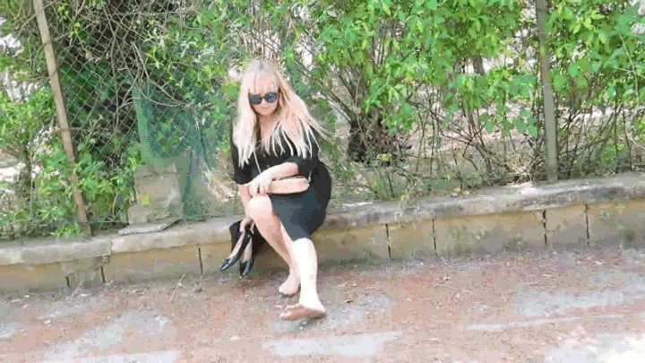 Princess Of Volcanoes - A tiring walk in ballet flats WMV (1920x1080) FHD