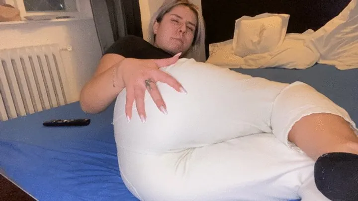 Nipsandstrips - Chilling and farting episode 2'
