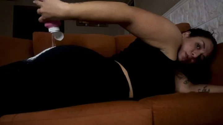 The Fart World - Carla 2 In 1! Yoga Farts And Powder Farts!