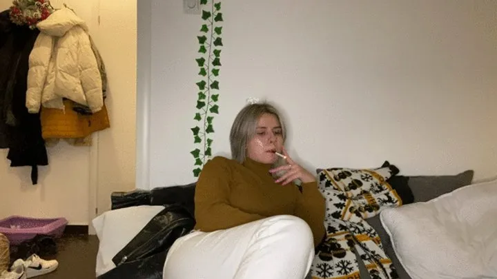 Nipsandstrips - Gassy ass latina girl smokes while fartingg