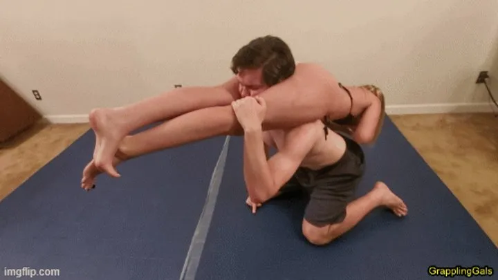 Grappling Gals - GR 514 Constance Capk vs Jake mp4