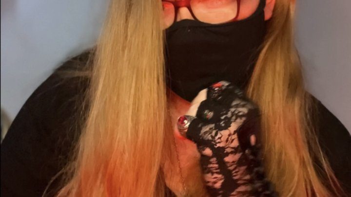 Sair Sinferno - Demon Mommy Collars You After You Worship Her Feet