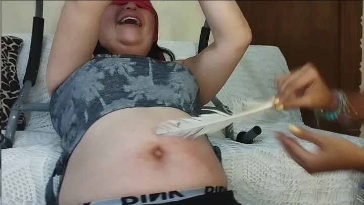 Ninosticklingstudio - cold tickles on Neida's navel