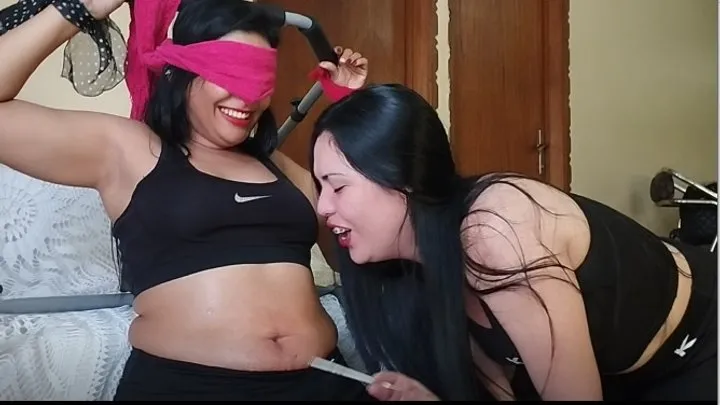 Ninosticklingstudio - Cold tickles on Vilma's navel