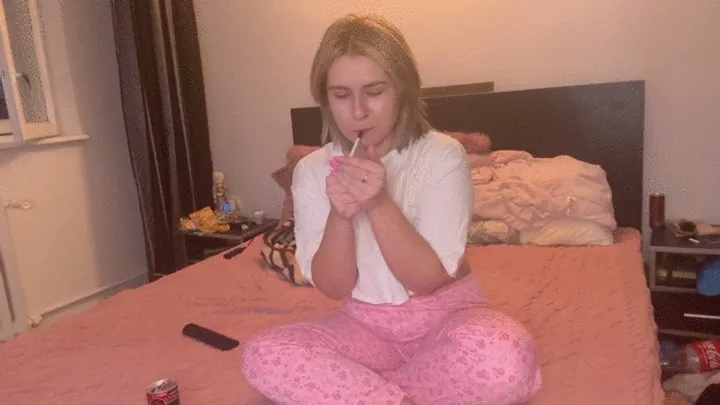 Nipsandstrips - Chilling while farting and smoking in pijamass''