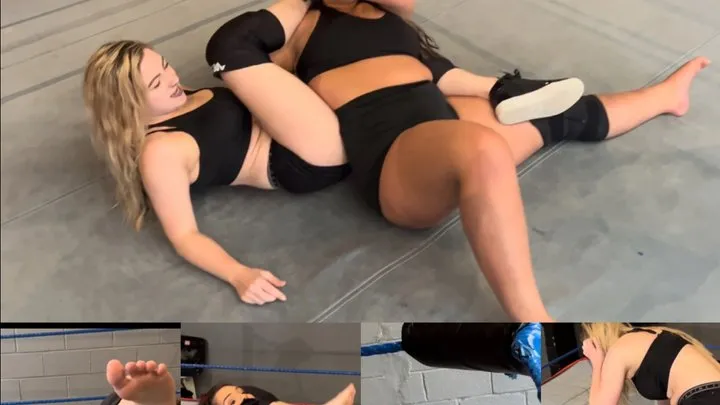 Nadia Sapphire - Stinkface, foot smothers, smelling and scissoring