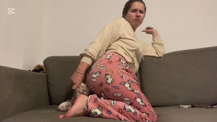 Nipsandstrips - Farting in my teddybear face