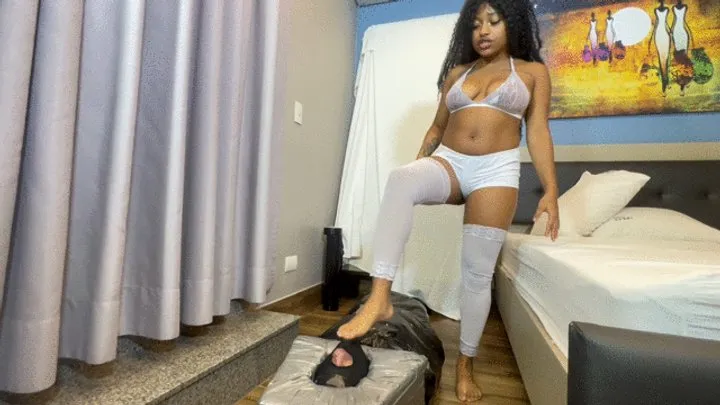 Gf Studios - SMELL EBONY GODDESS FARTS PART 1 BY VICK AND DANIEL SANTIAGO CAM BY ALINE FULL HD