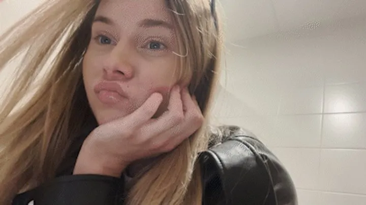 My Private Clips And Fantasies - Public de-farting mp4 HD