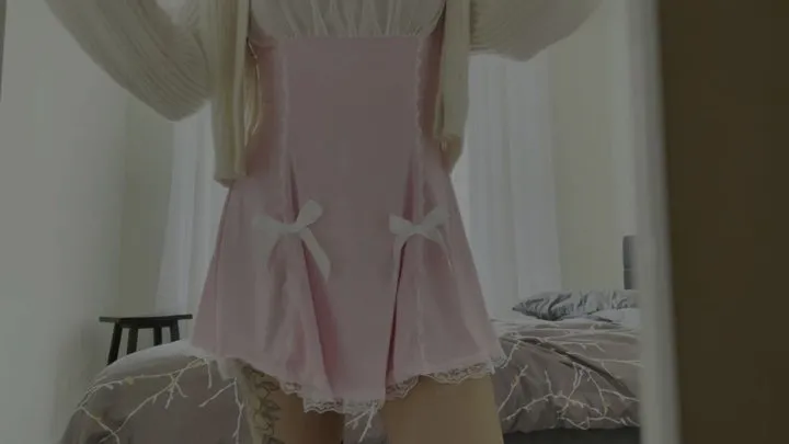Kitsy Vixen - The Closet Fart Slave