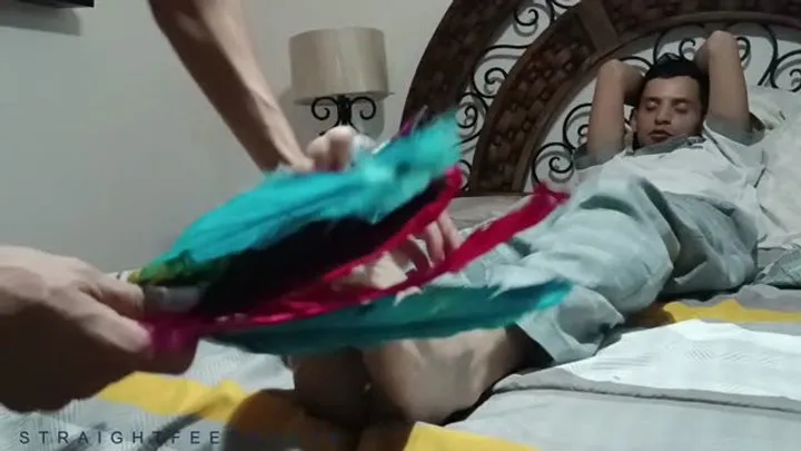 Straightfeethouse - COSQUILLAS ENTRE ESTUDIANTES P2