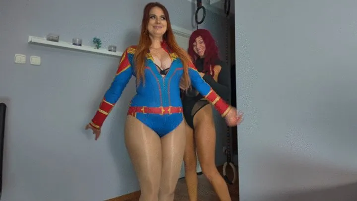 Polish Mistress Clips - You See Reactions Of Captain Marvel When Black Mamba Tickle Her Feet - Part 1
