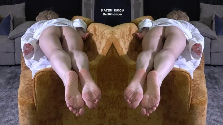 Faith Eros - AN INVISIBLE TICKLER FOLLOWED ME TO THE ROYAL SUIT