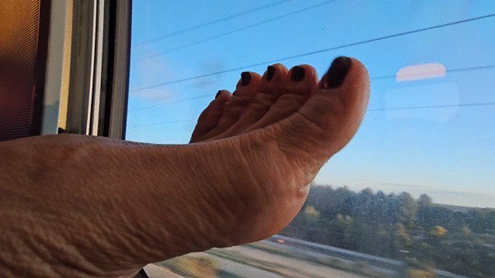 Foot Fetish Paradise - Milah Arches Arcos Viajeros 14 Tren AVE