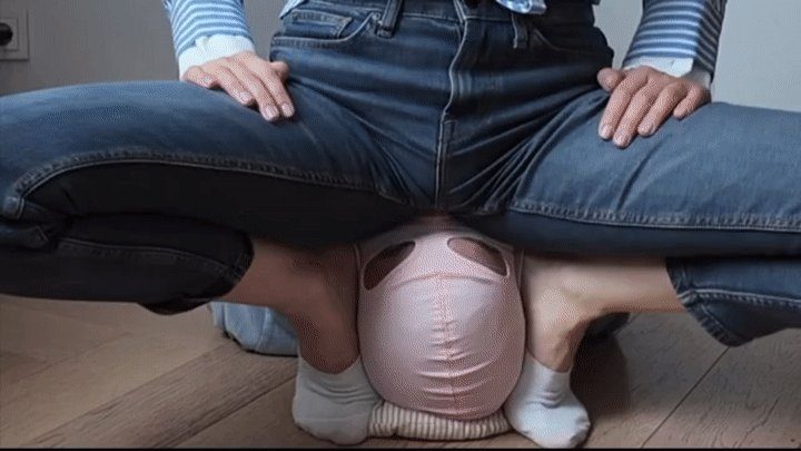 Ava Krass - He sniffs my jeans, i put my dirty socks in his mouth and sit on his face with all my weight in jeans (Facesitting , jeans sitting )