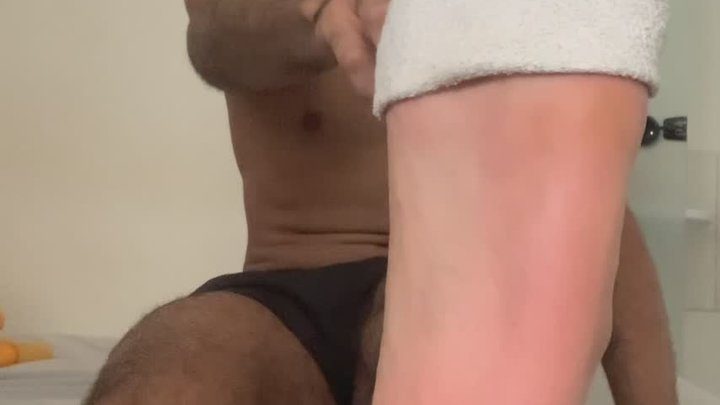 Gabriel Antonio - SNIFFING MY FEET AFTER WORK OUT