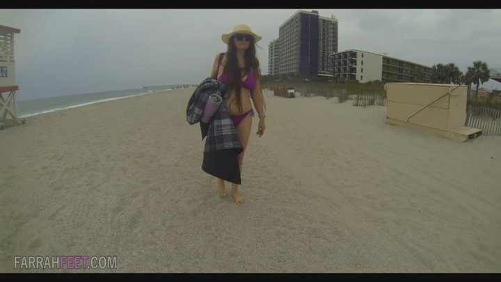 Farrah Soft Soles - Follow Farrahs Beach Booty- POV