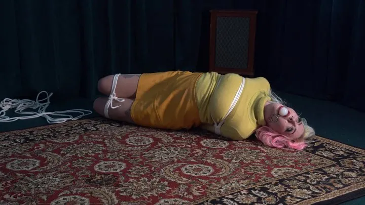 Altgirlsbound - 5010 Amber in Cashmere Hogtie