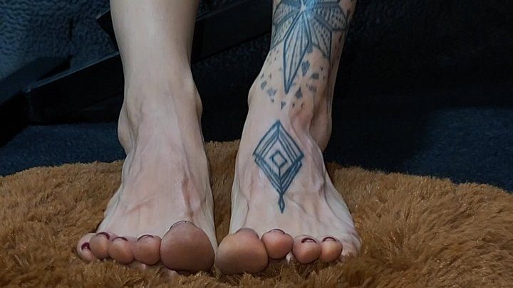 Angelmuscles - Veins, Feet & Flexed Perfection: My Body Made to Be Worshipped