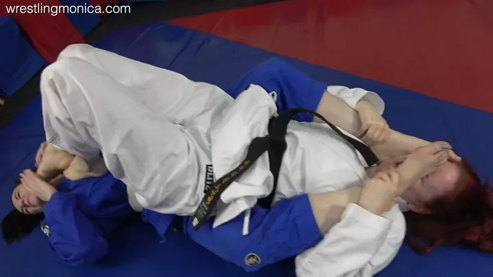 Gi-feet Vixens - Inferno vs Ivy Rain Gi Feet