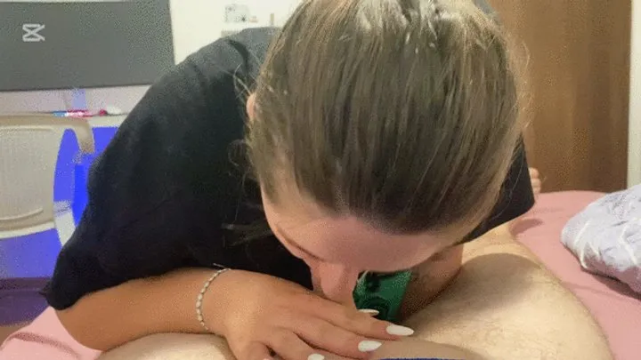 Nipsandstrips - Sucking while farting