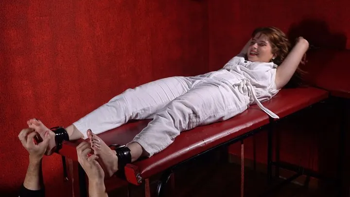 Lp Tickling - LP Tickling - Valentina Severo's Dungeon