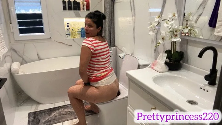 Prettyprincess - Me and my toilet