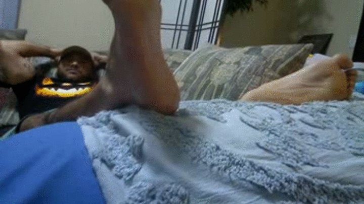 Malefootflava 23339 Clip Store - Malefootflava's Newest Hunk with big manly soles to match his big penis - it will drive you wild!