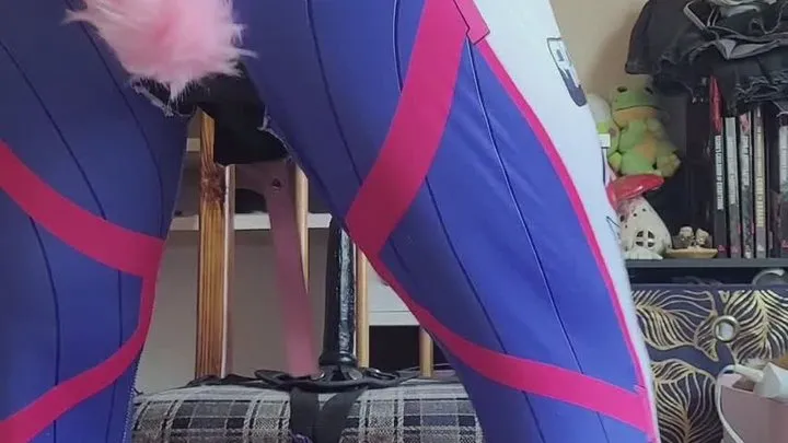 Subbypuppy - SubbyPuppy x Dva sitting on the dildo bondage chair